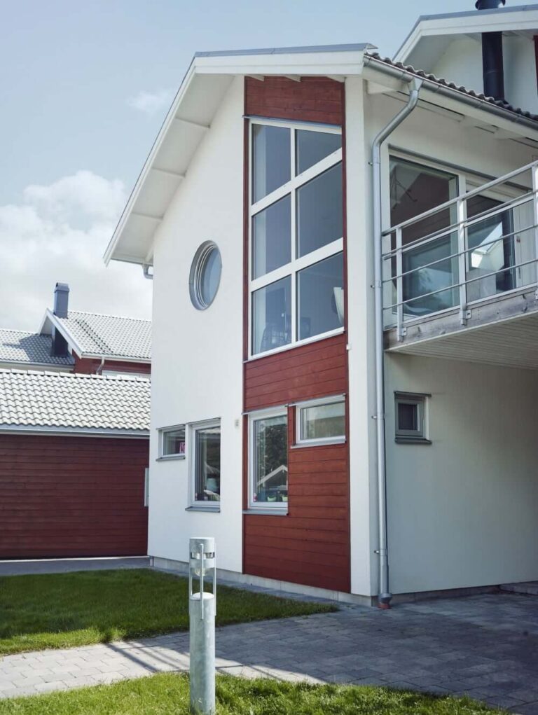 Síloxan eða akrýlmálning á húsið?